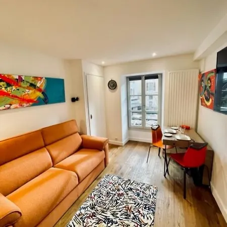 Apartment Ben Nevis Charming Studio In The Heart Of The Lively Life Of The Pre Carre
